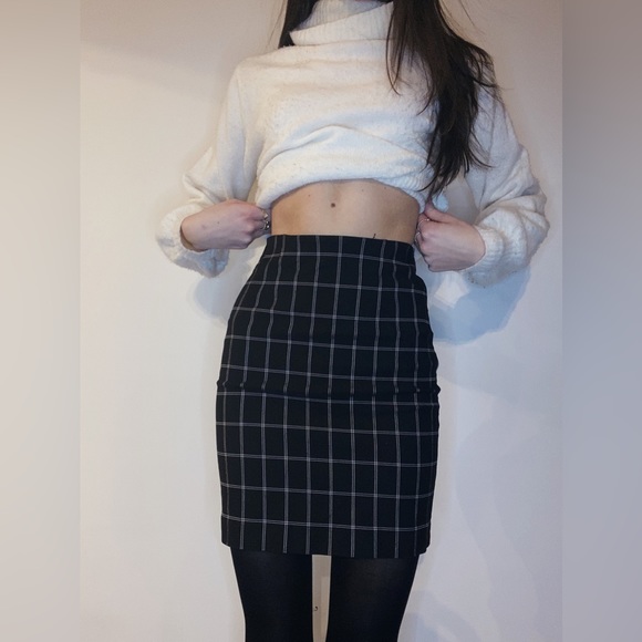 Dynamite black and white skirt - Picture 3 of 3